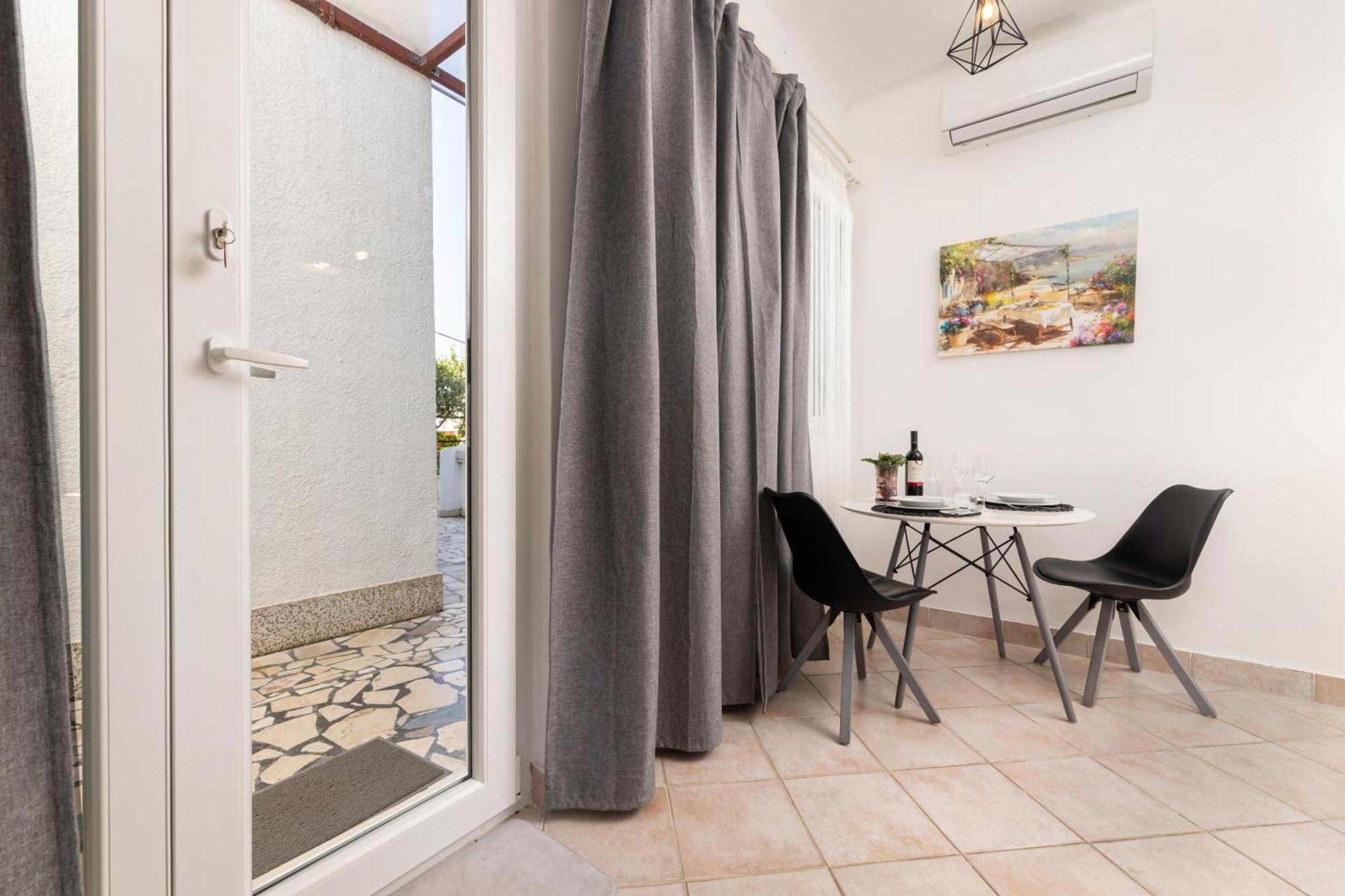 Apartments Lacrima Šilo Εξωτερικό φωτογραφία