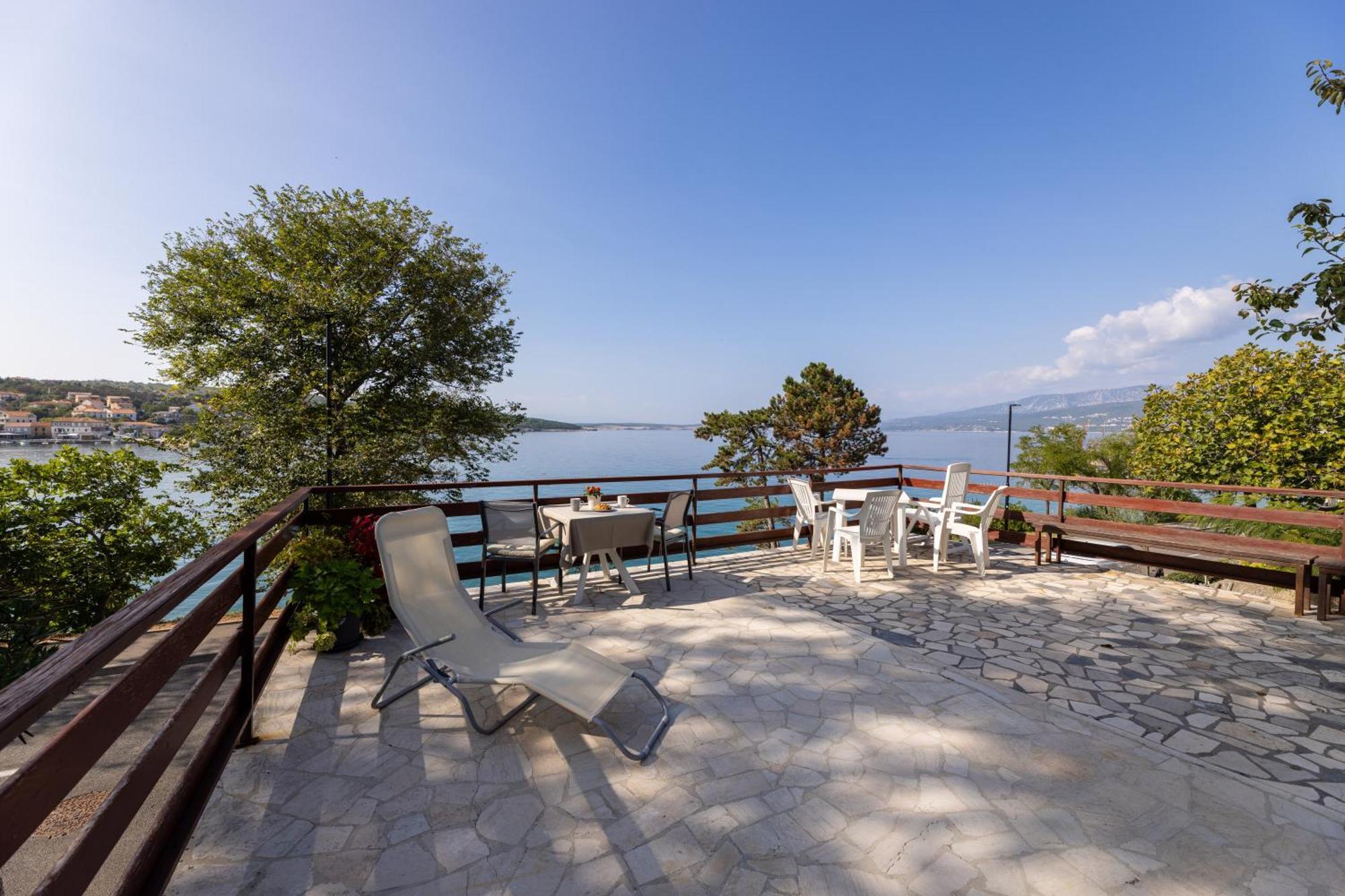 Apartments Lacrima Šilo Εξωτερικό φωτογραφία