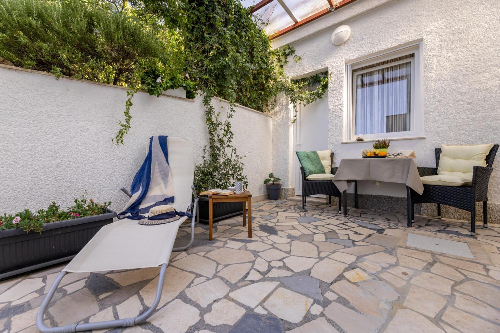 Apartments Lacrima Šilo Εξωτερικό φωτογραφία