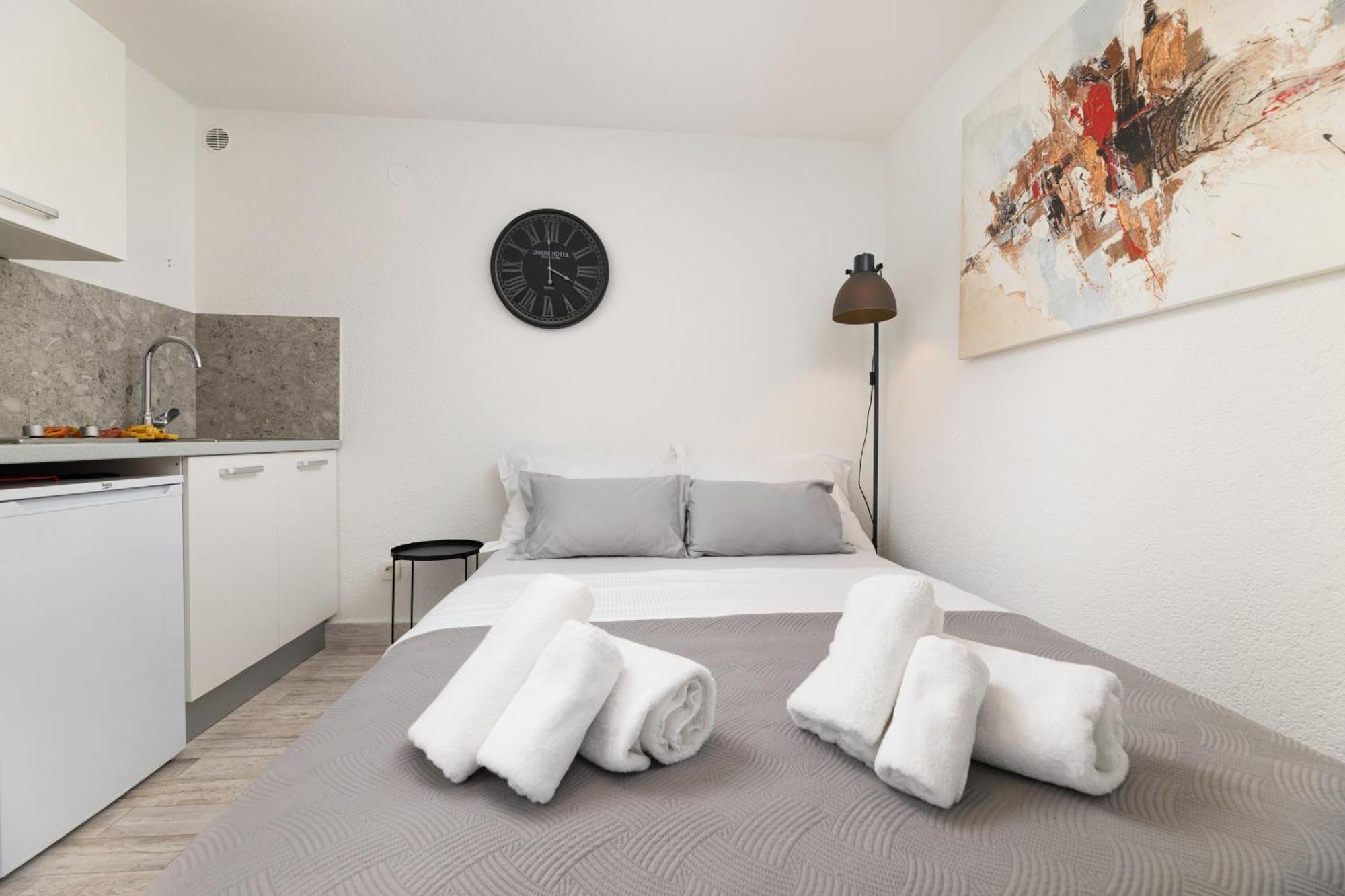 Apartments Lacrima Šilo Εξωτερικό φωτογραφία