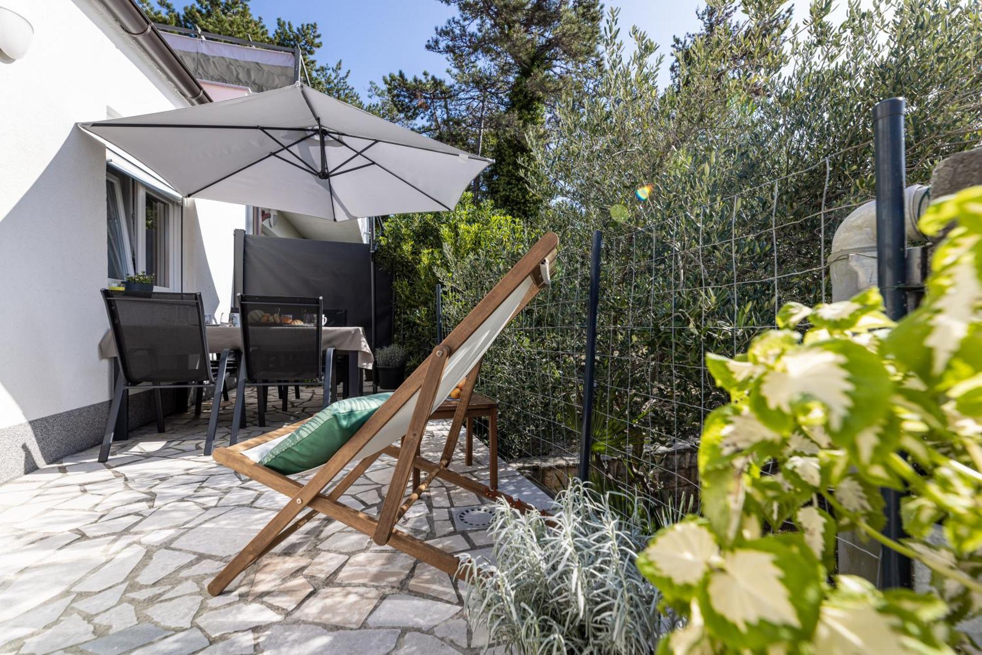 Apartments Lacrima Šilo Εξωτερικό φωτογραφία