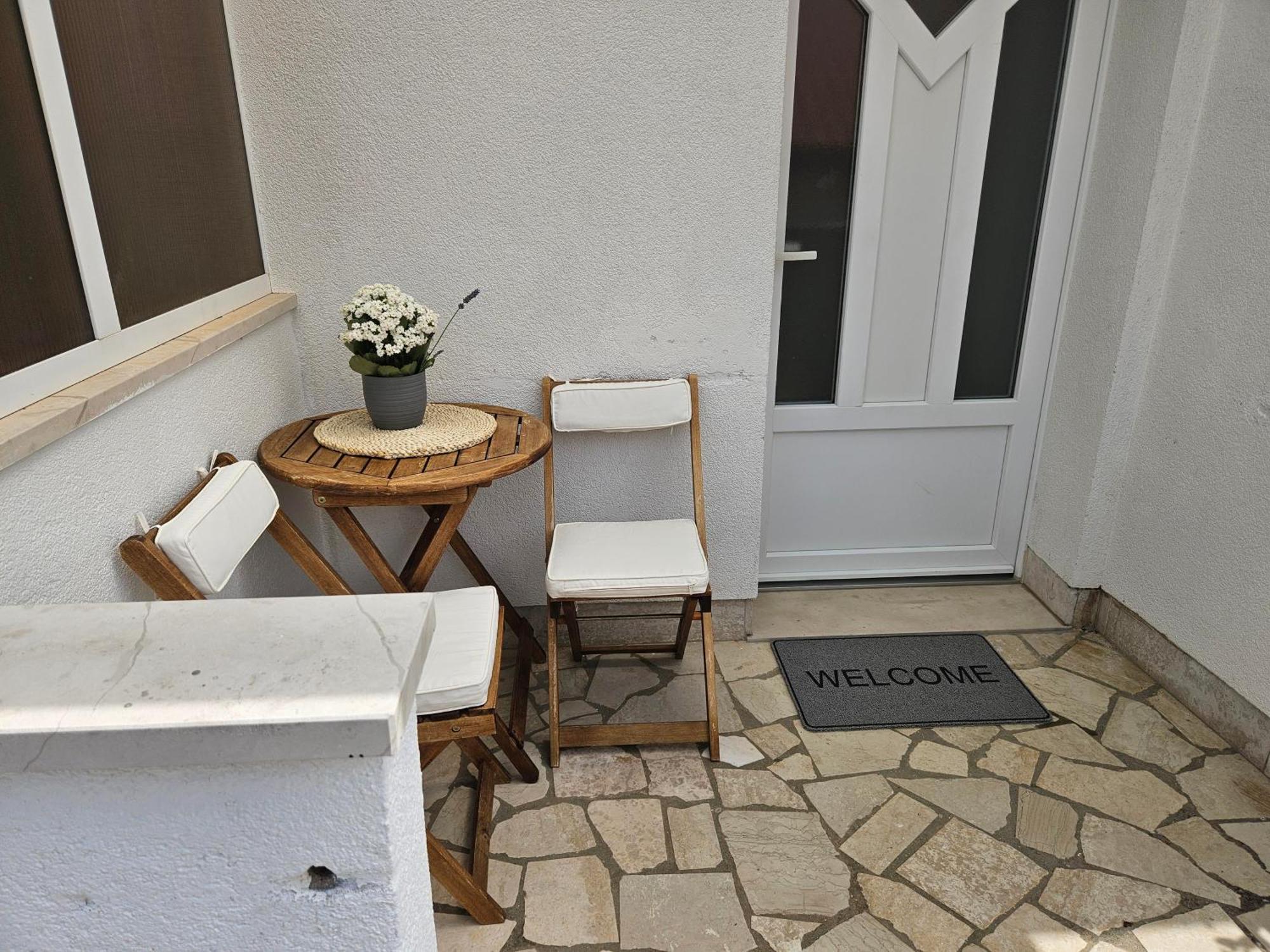 Apartments Lacrima Šilo Εξωτερικό φωτογραφία